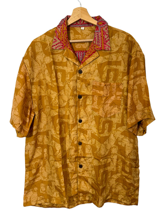 Camisa hecha con seda vintage (L)